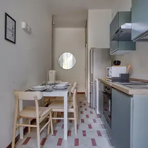  Apartment Joivy Mauri - Cosy Flats Near The Duomo